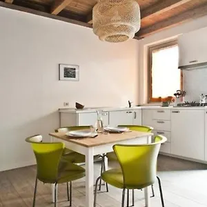 Appartamento Caseospitali - Casa Caramelli Bilocale In Corte Storica, Cernusco Sul Naviglio